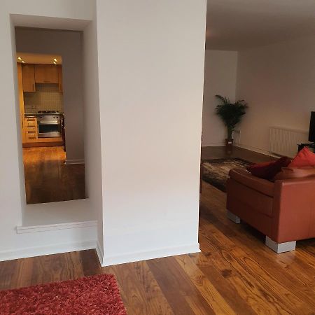 Modern Apt @Tramway Theatre Apartment Glasgow Bagian luar foto