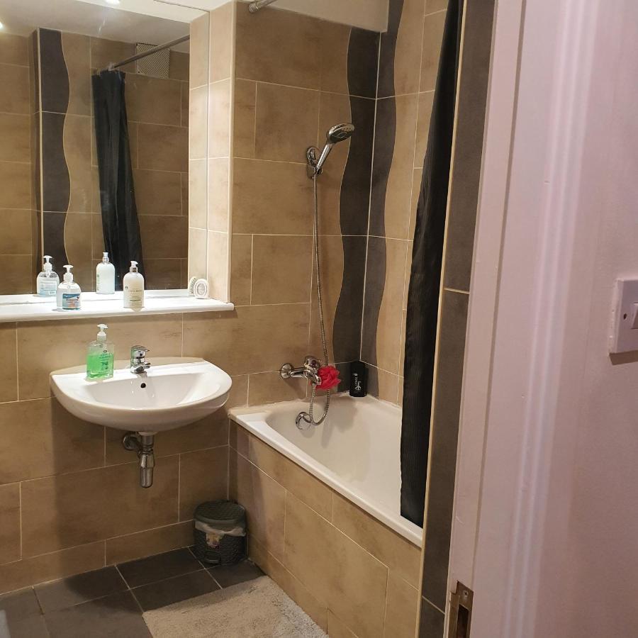 Modern Apt @Tramway Theatre Apartment Glasgow Bagian luar foto
